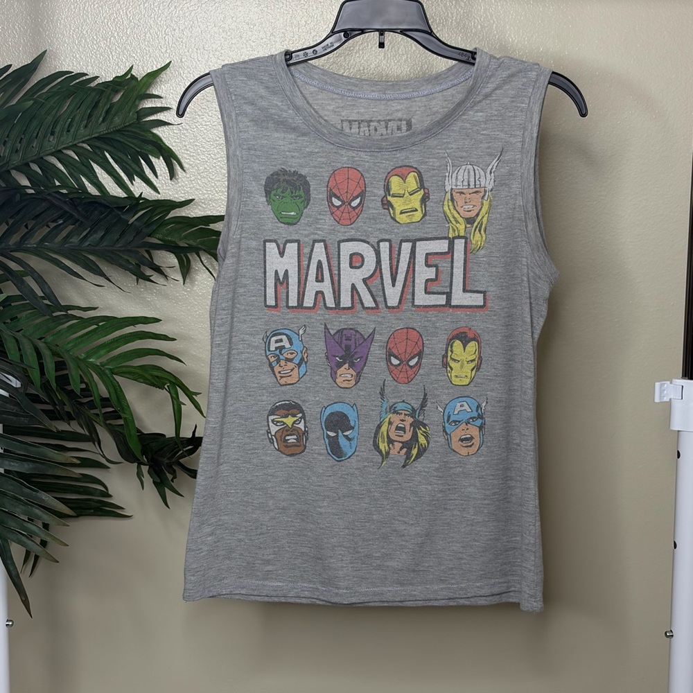 Marvel Avengers Graphic Tank Top Sleeveless Gray Shirt Medium